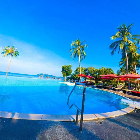 Holiday Villa Resort & Beachclub Langkawi Пантай Ченанг Екстериор снимка