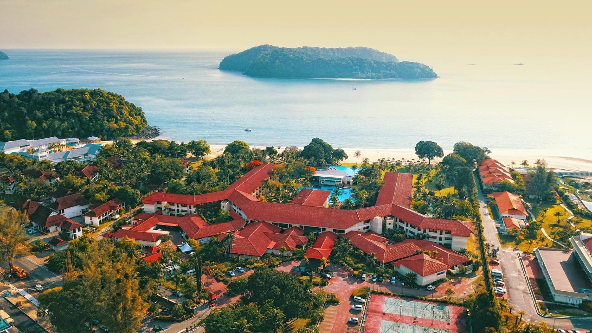 Holiday Villa Resort & Beachclub Langkawi Пантай Ченанг Екстериор снимка