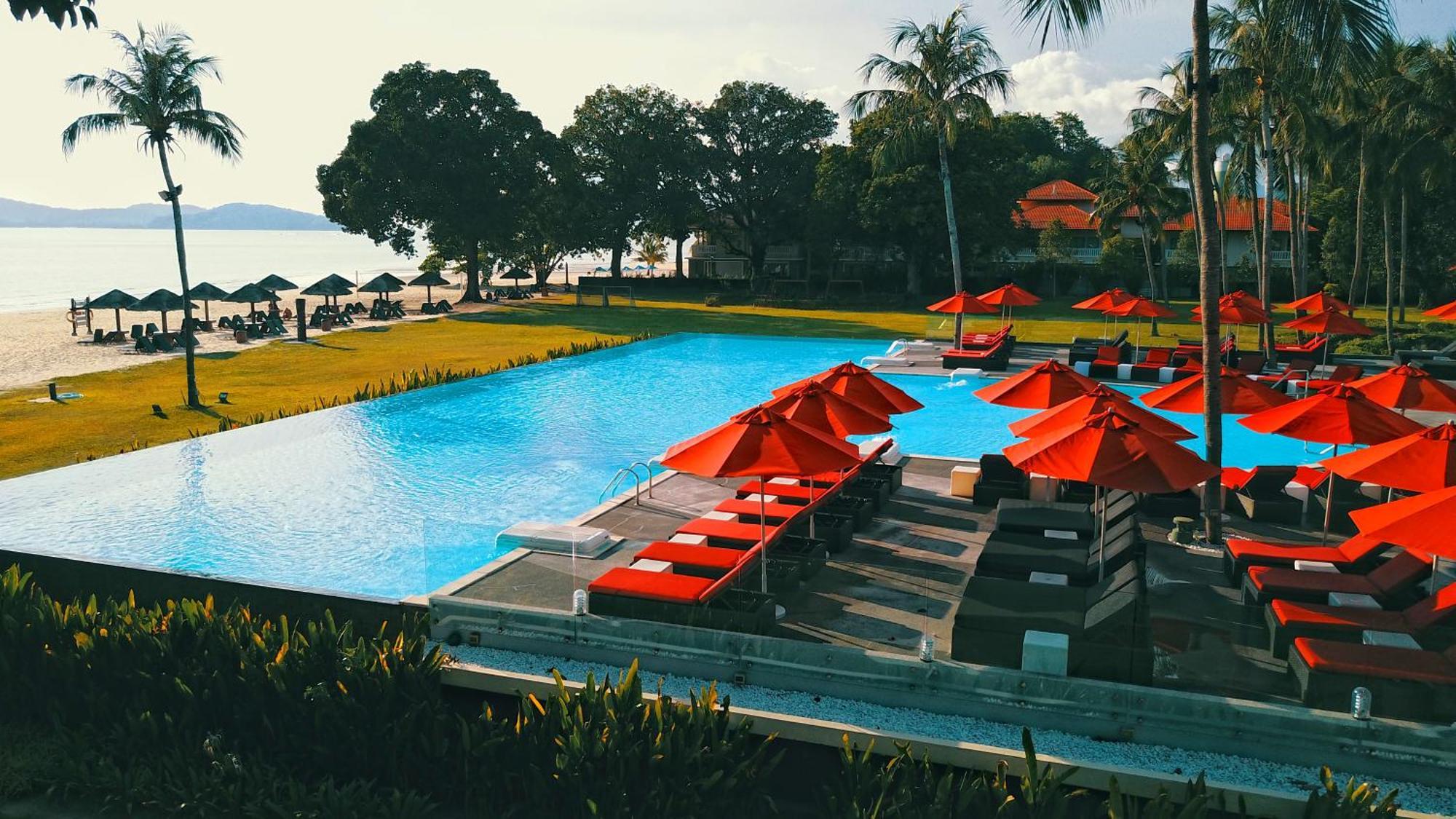 Holiday Villa Resort & Beachclub Langkawi Пантай Ченанг Екстериор снимка